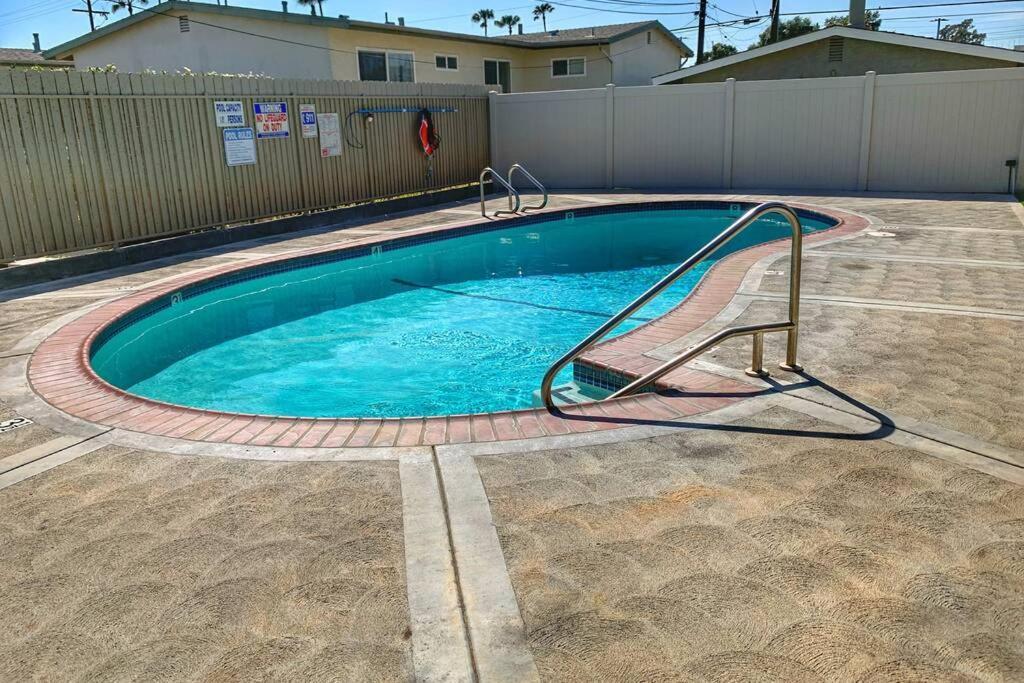 Huntington Highlight - Pool, Patio, Close To Beach Huntington Beach Extérieur photo